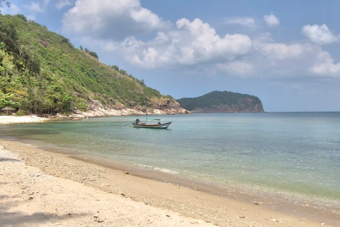 Haad Thong Lang Beach.
